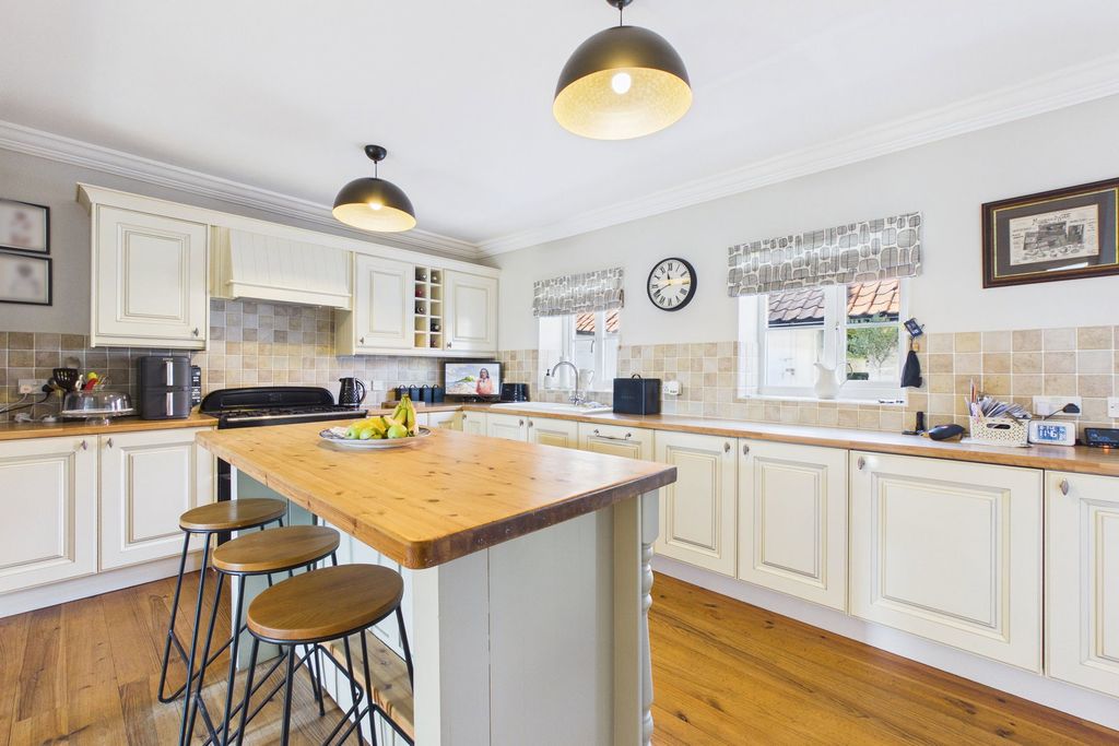 Additional image 6 of 3 bed semi-detached house for saleLondon Road, Attleborough NR17
