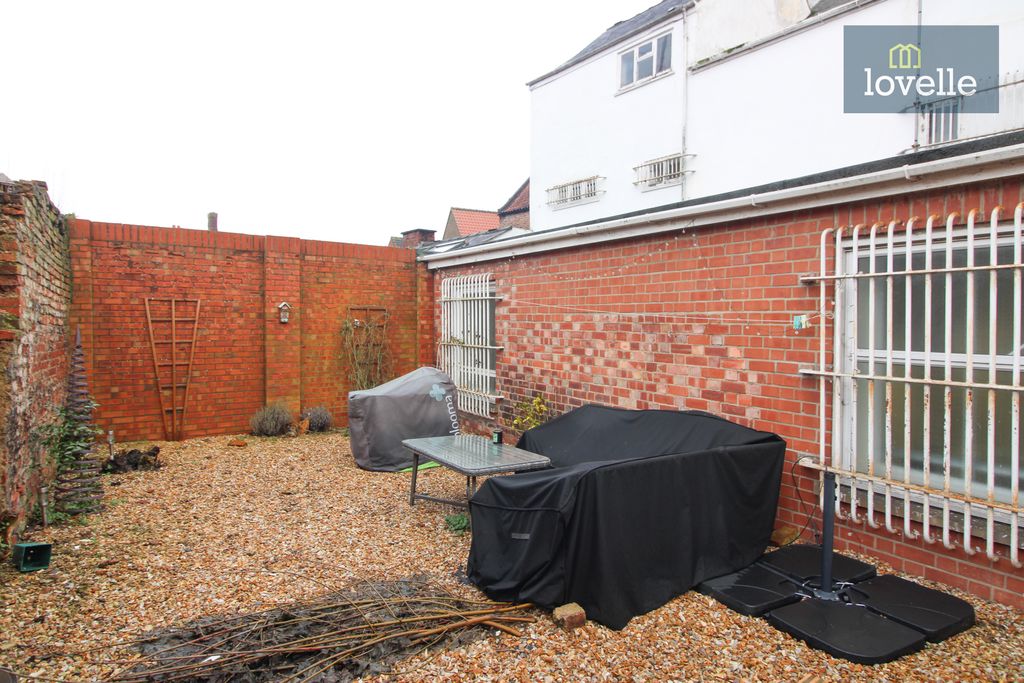 Additional image 11 of 2 bed flat for saleMercer Row, Louth LN11