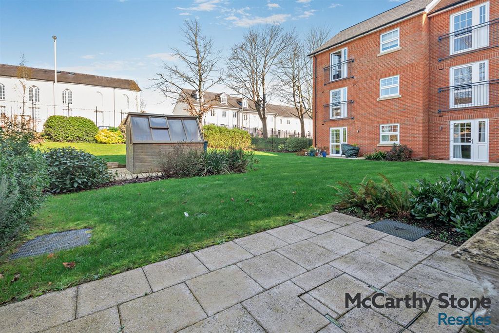 Additional image 35 of 2 bed flat for saleQueen Elizabeth Place, Orchard Lane, Alton GU34
