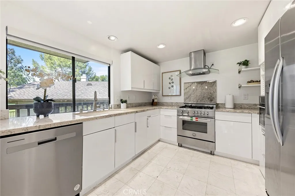 Additional image 22 of 38 Arboles, Irvine, CA 92612