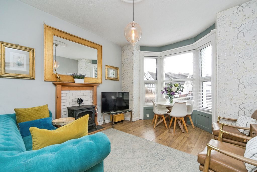 Additional image 2 of 2 bed flat for saleTy Mawr Road, Deganwy, Conwy LL31