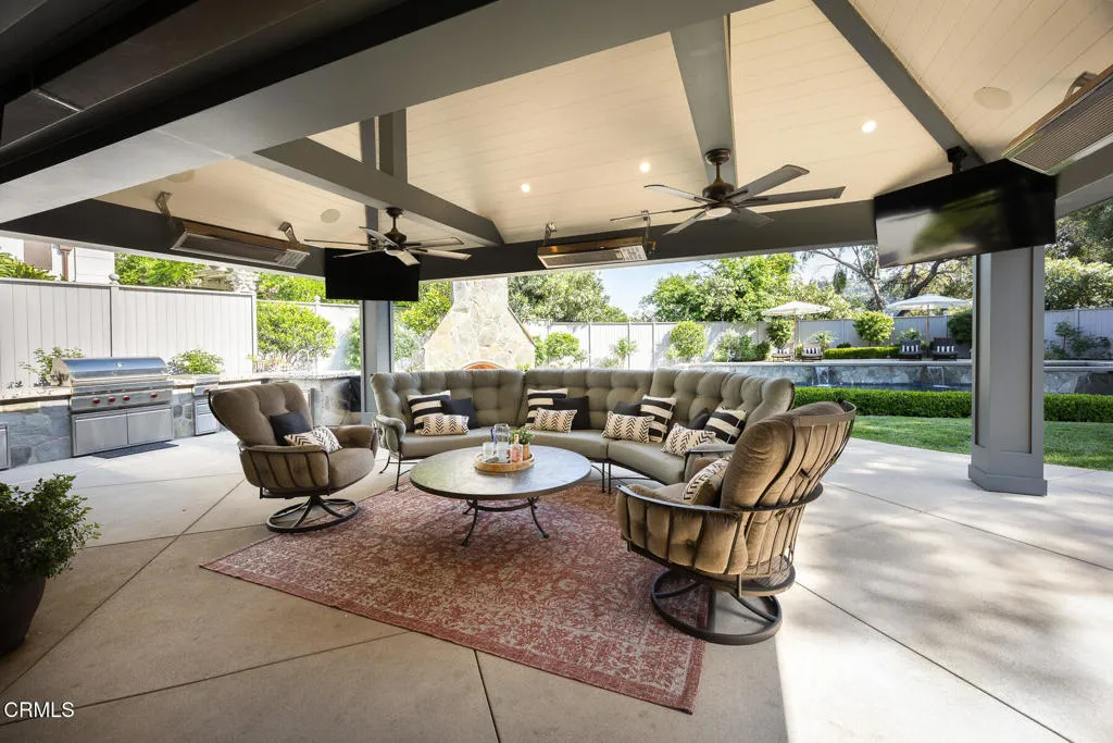 Additional image 128 of 555 Meadow Grove Street, La Canada Flintridge, CA 91011