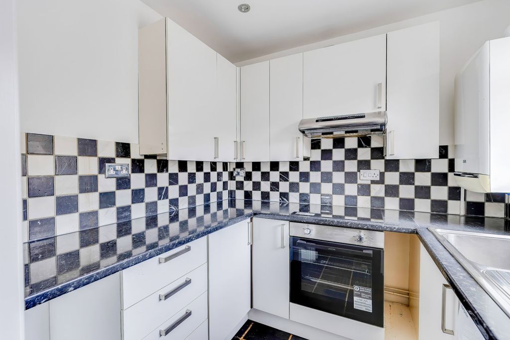 Additional image 6 of 1 bed flat for salePen-Y-Lan Road, Penylan, Cardiff CF23