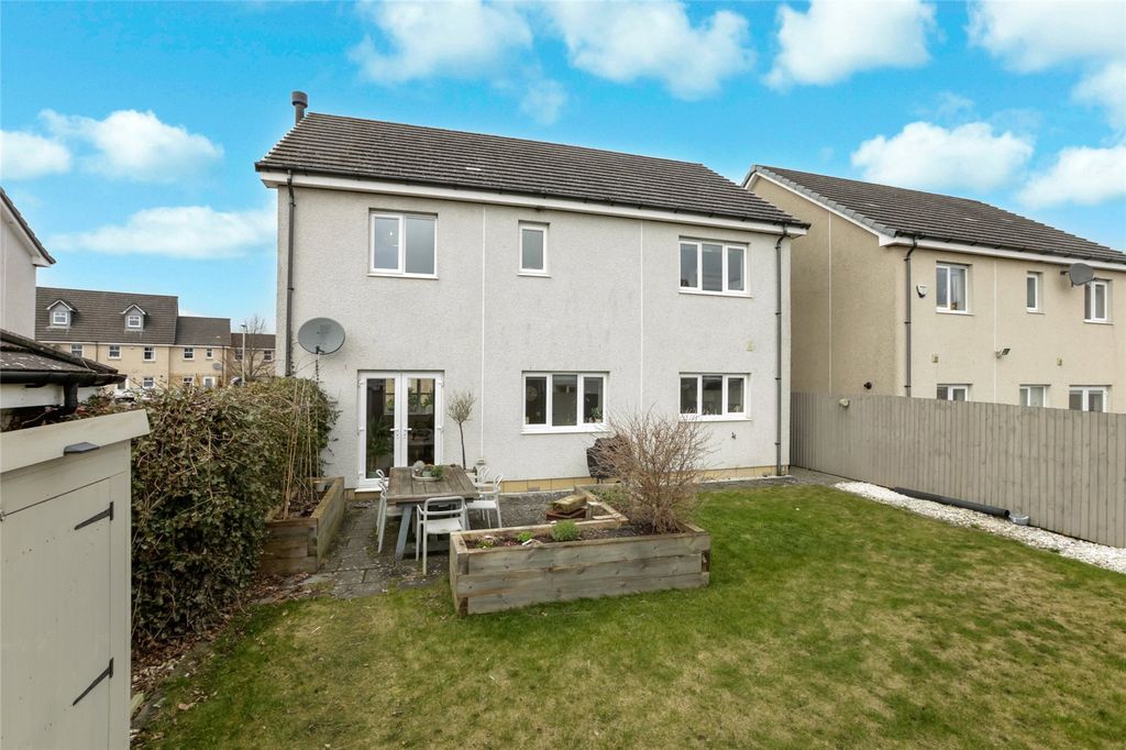 Additional image 17 of 4 bed detached house for saleBisset Place, Bathgate, West Lothian EH48