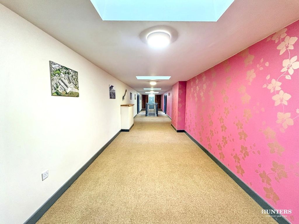 Additional image 7 of 1 bed flat for saleUpper Blakeridge Lane, Batley WF17