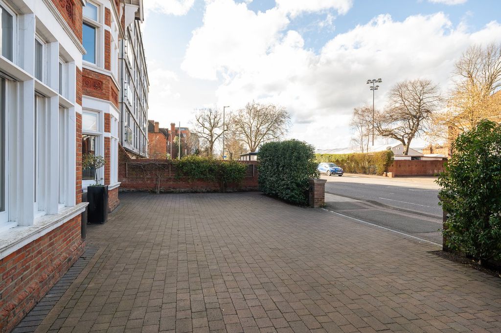 Additional image 30 of 7 bed detached house for saleGoldington Road, Bedford MK40