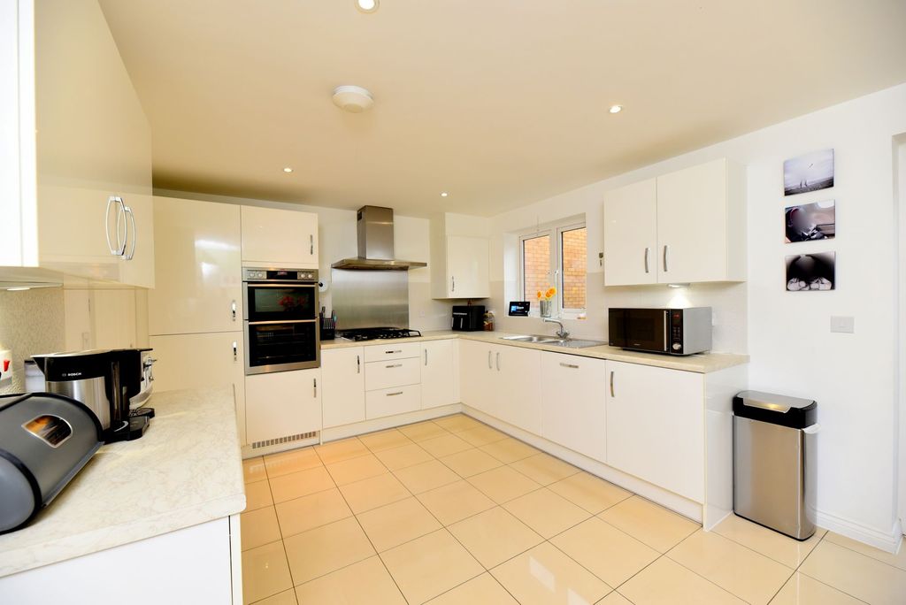 Additional image 5 of 4 bed detached house for saleCoates Road, Biggleswade SG18