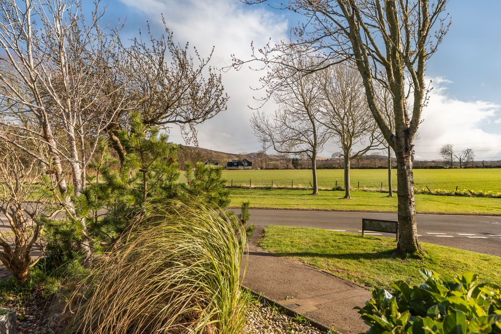 Additional image 30 of 4 bed bungalow for sale18 Cockburn Crescent, Edinburgh EH14