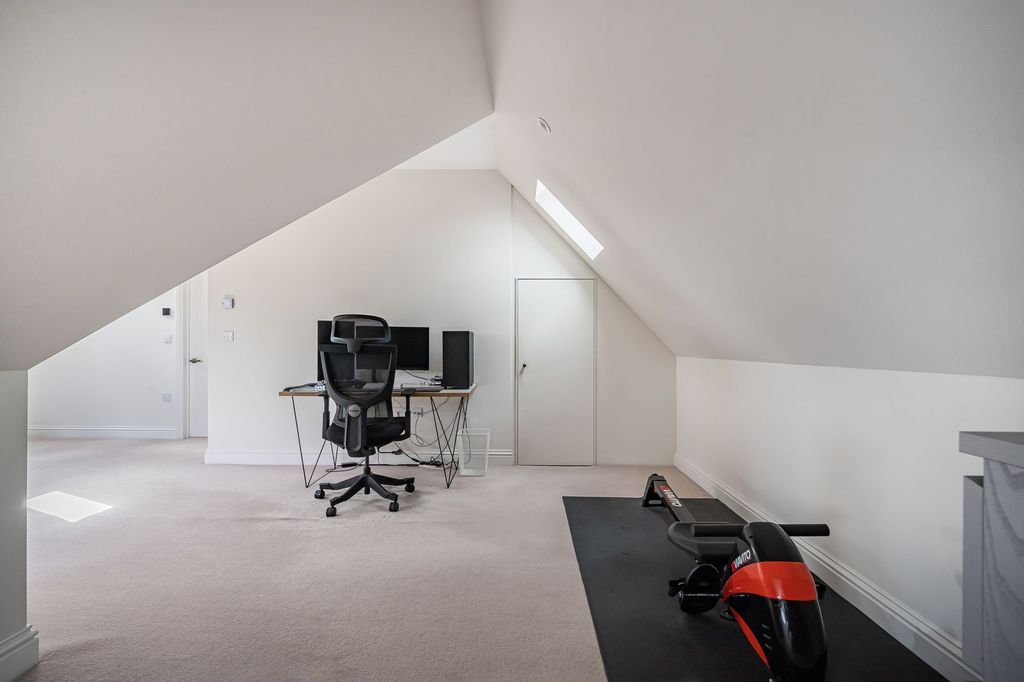 Additional image 26 of 5 bed detached house for saleHarriotts Lane, Ashtead KT21