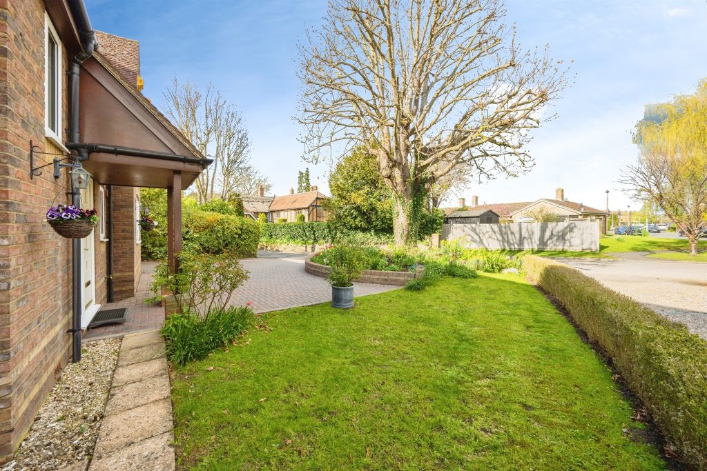 Additional image 31 of 4 bed detached house for saleSchool Lane, Weston Turville, Aylesbury HP22