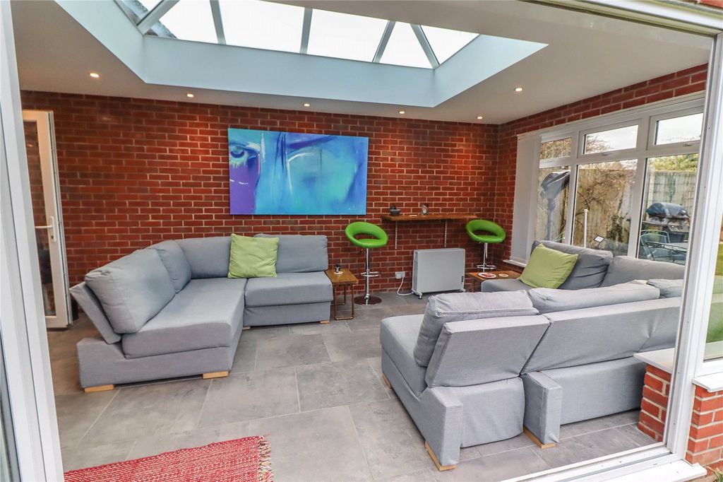 Additional image 7 of 5 bed link detached house for saleYew Tree Close, Goodworth Clatford, Andover, Hampshire SP11