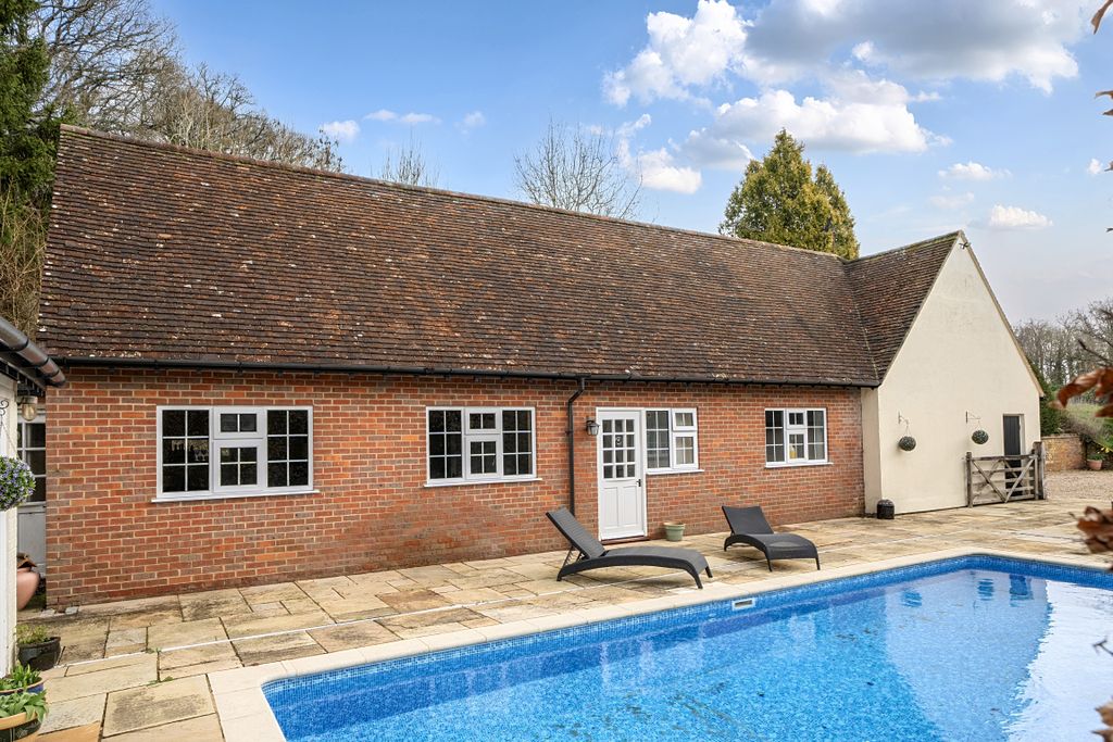 Additional image 18 of 5 bed detached house for saleChesham Road, Berkhamsted HP4