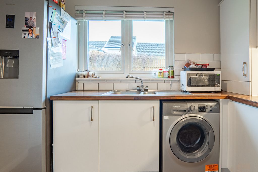 Additional image 9 of 2 bed flat for saleHolm Farm Road, Inverness IV2