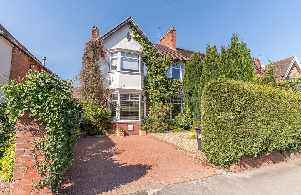 4 bed semi-detached house for saleFields Road, Newport NP20
