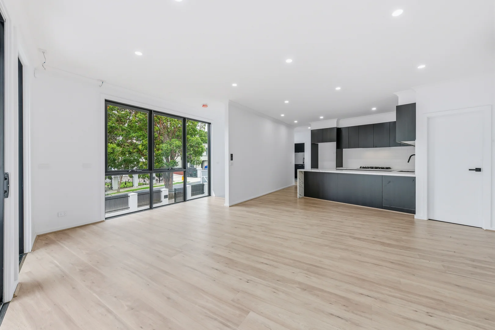 Additional image 3 of 1/1 Ivanhoe Street, Glen Waverley VIC 3150