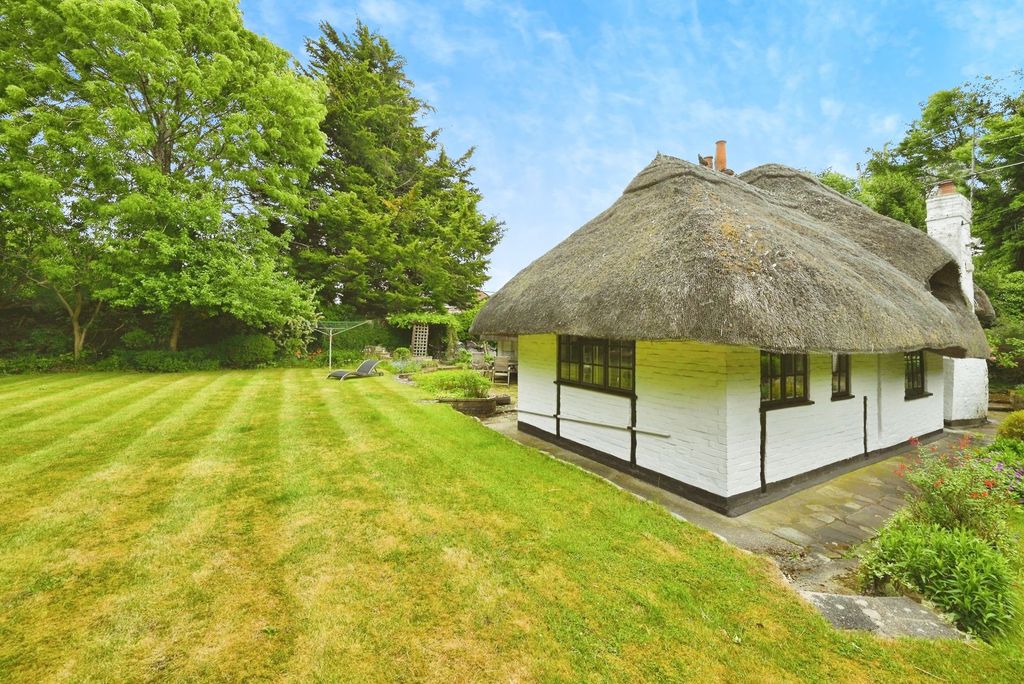 Additional image 25 of 4 bed cottage for sale36A Elm Road, Reading RG6