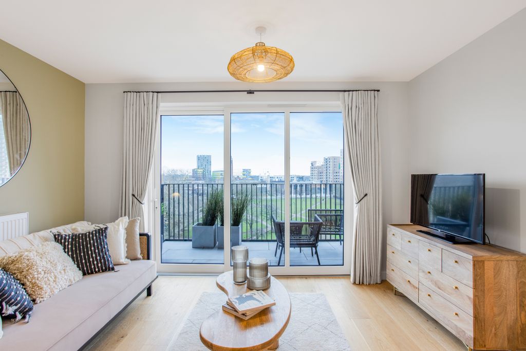 Additional image 9 of 3 bed flat for saleAbbey Road, Barking IG11