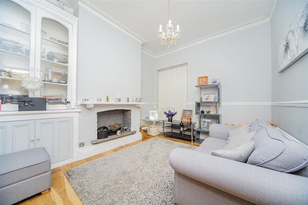 Additional image 10 of 4 bed terraced house for saleCharles Place, Barry CF62