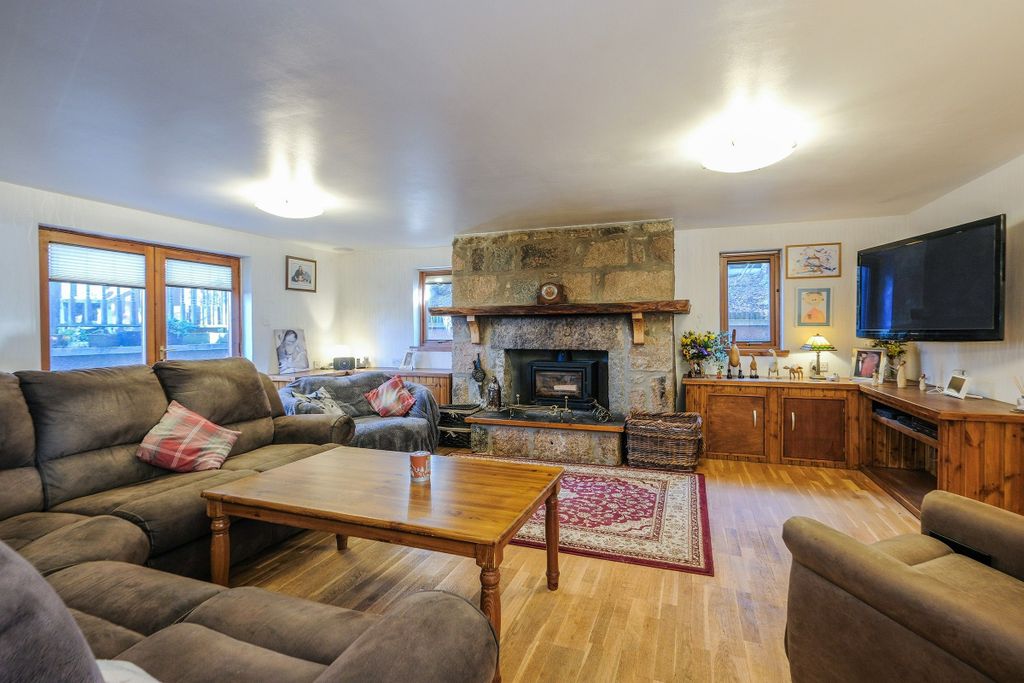5 bed semi-detached house for saleAn Laroch, Alford AB33