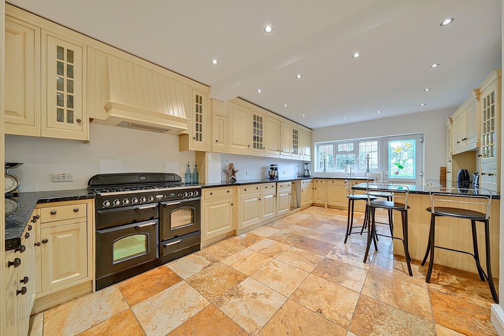 Additional image 3 of 3 bed detached house for saleBlendon Drive, Bexley DA5