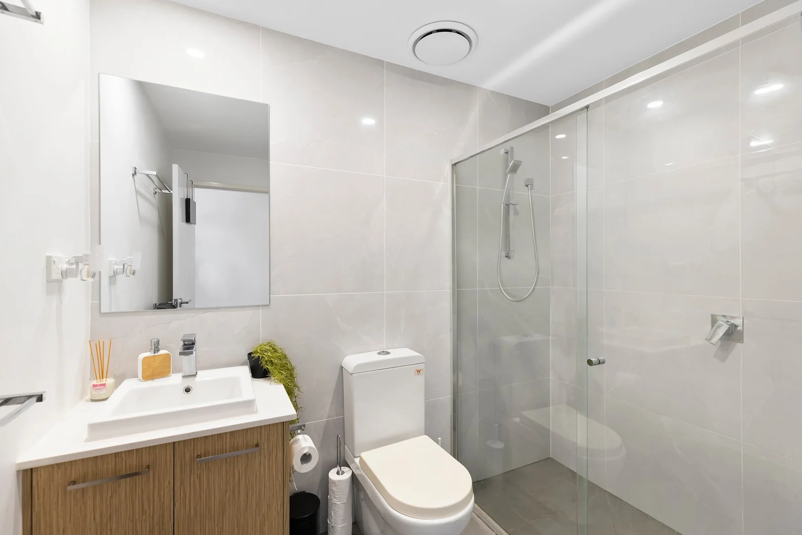 Additional image 7 of 401/57 Ludwick St, Cannon Hill QLD 4170