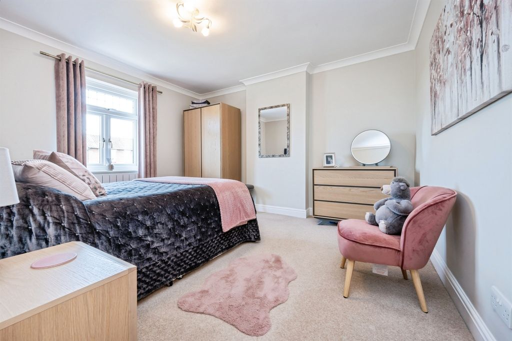 Additional image 20 of 4 bed detached house for saleMarroway, Weston Turville, Aylesbury HP22