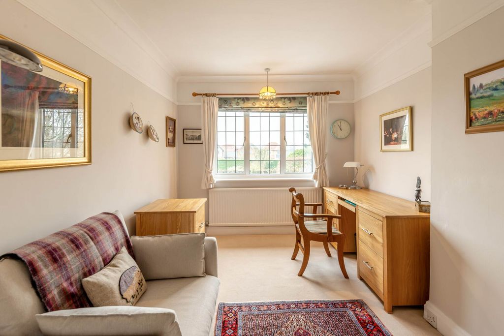 Additional image 26 of 6 bed detached house for saleNew Road, Weston Turville HP22