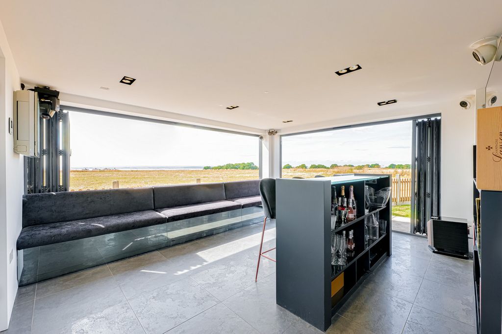 Additional image 41 of 5 bed detached house for saleHomestead Gardens, Hadleigh SS7