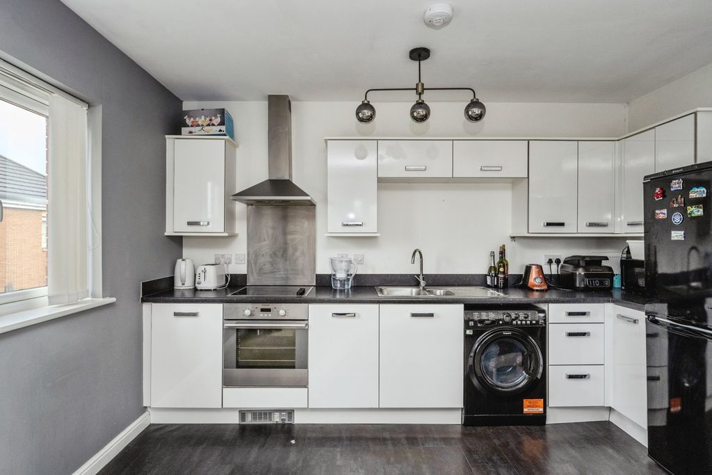 Additional image 11 of 2 bed flat for saleMoorland Green, Gorseinon, Swansea SA4