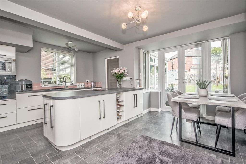 Additional image 3 of 3 bed semi-detached house for saleWhitehall Road, Wortley, Leeds LS12