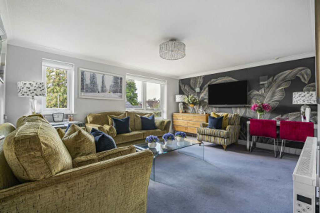 Additional image 4 of 1 bed property for saleGreville Park Road, Ashtead KT21