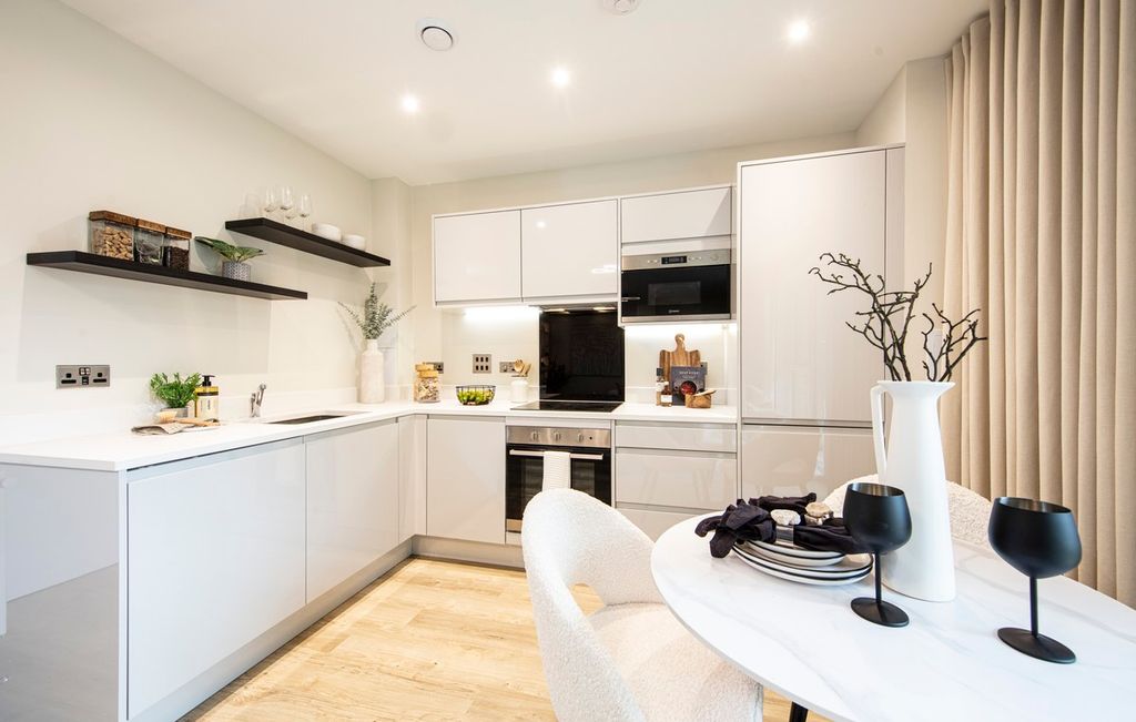 Additional image 3 of 3 bed maisonette for sale"The Violet" at Albert Road>, Barnet EN4