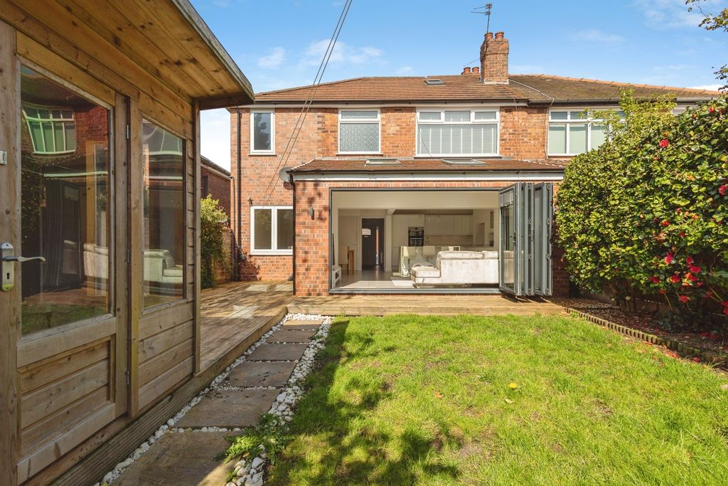 Additional image 22 of 4 bed semi-detached house for saleHarmol Grove, Ashton-Under-Lyne, Greater Manchester OL7