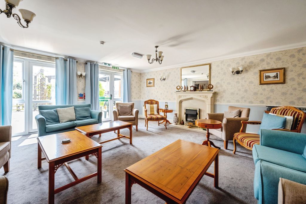 Additional image 13 of 1 bed property for sale20 Alexandra Road, Gorseinon SA4