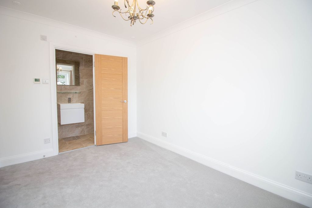 Additional image 14 of 4 bed semi-detached bungalow for saleSt Georges Drive, Carpenders Park, Watford WD19