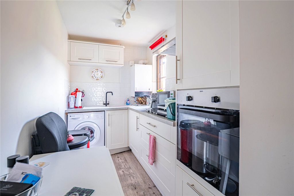 Additional image 4 of 2 bed maisonette for saleBridge Street, Berkhamsted, Hertfordshire HP4