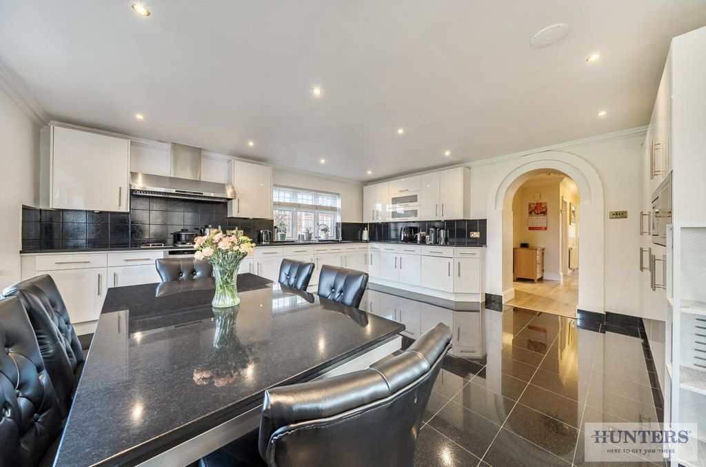 Additional image 11 of 5 bed detached house for saleMayplace Road East, Bexleyheath DA7