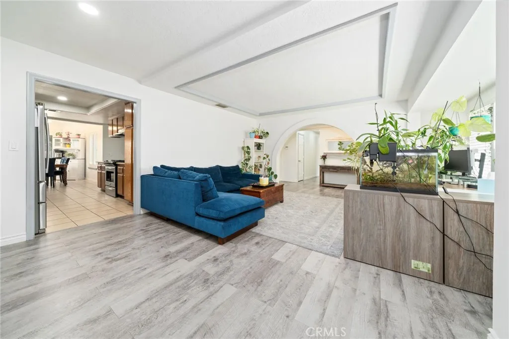 Additional image 8 of 682 W Cheshire St, Rialto, CA 92377