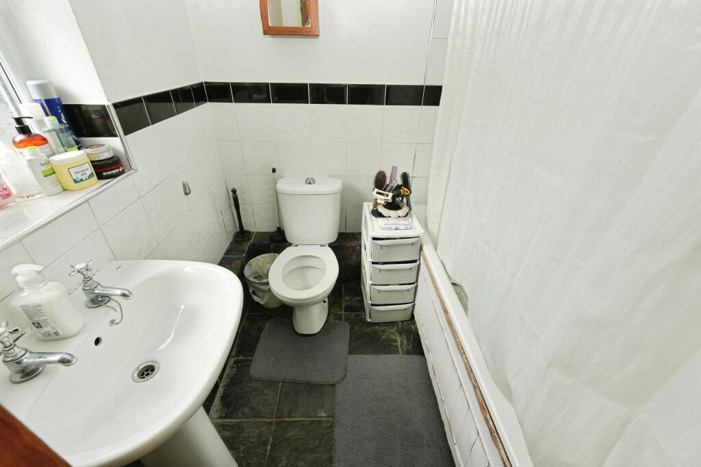 Poplar Road, Smethwick, B66 photo 4