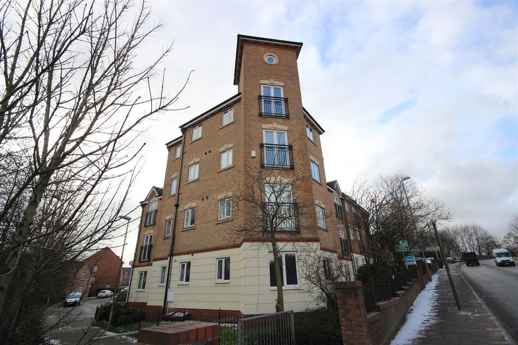 1 bed flat for saleBay Avenue, Bilston WV14