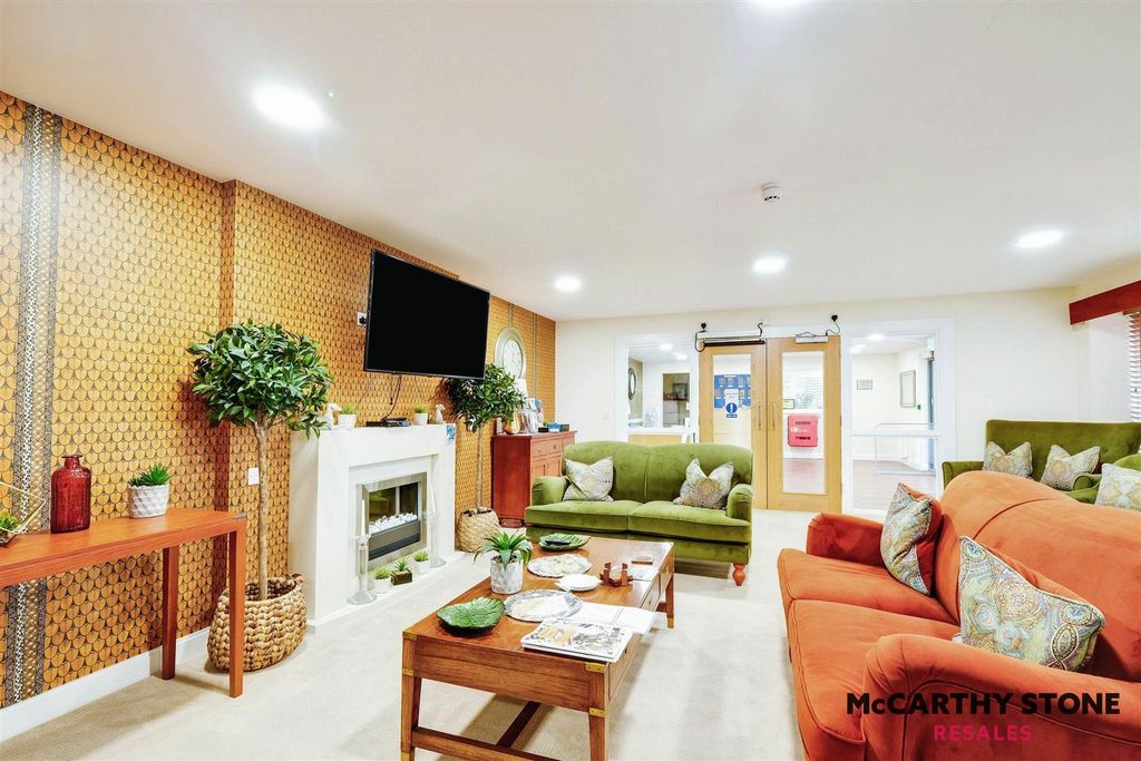 Additional image 20 of 1 bed flat for saleWayfarer Place, The Dean, Alresford SO24