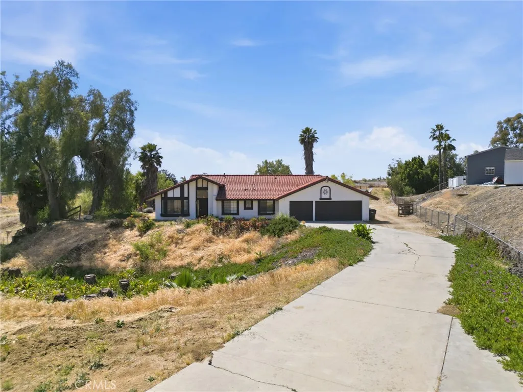 Additional image 4 of 18085 Golden Leaf Lane, Riverside, CA 92504