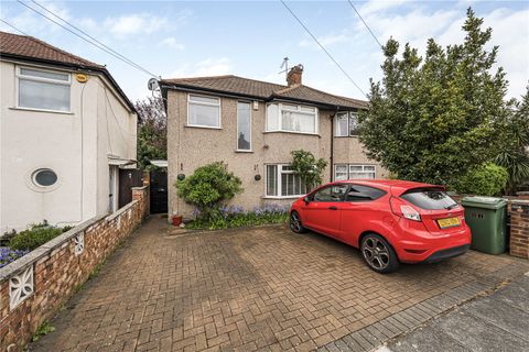 Hall Farm Drive, Whitton TW2