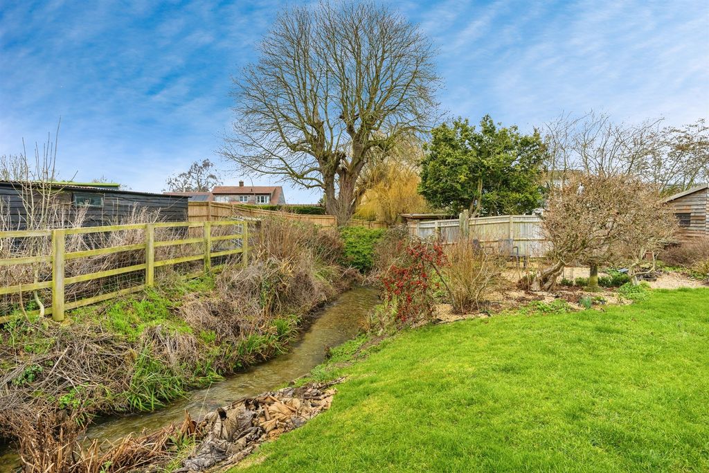 Additional image 29 of 4 bed detached house for saleBrook End, Weston Turville, Aylesbury HP22