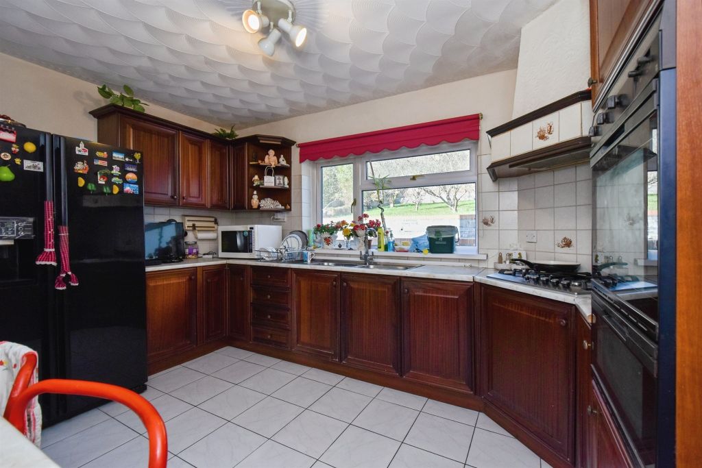 Additional image 16 of 5 bed detached house for saleCenarth Drive, Aberdare CF44