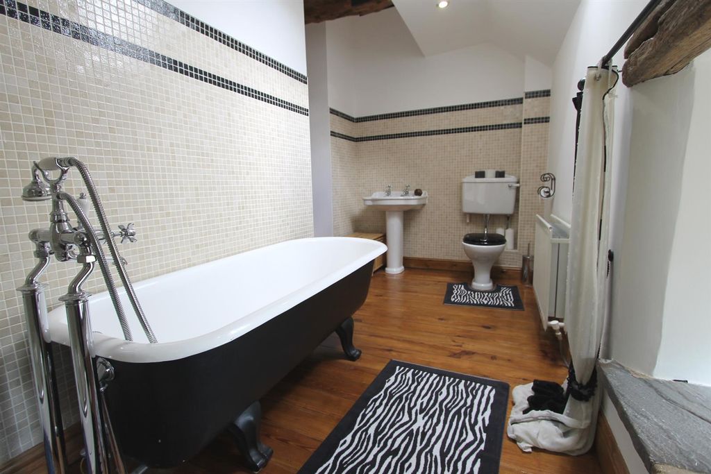 Additional image 21 of 4 bed barn conversion for saleHay Green Lane, Birdwell, Barnsley S70