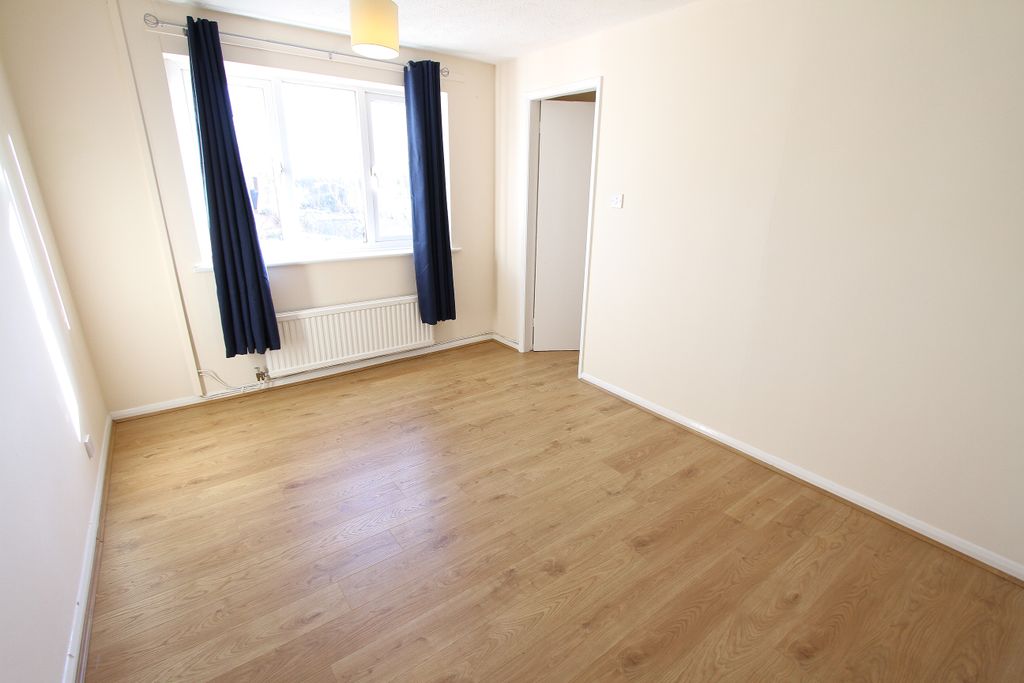 Additional image 3 of 2 bed flat for saleOld Parr Close, Banbury OX16
