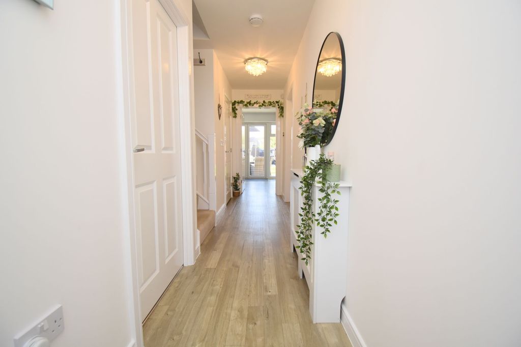 Additional image 10 of 4 bed detached house for saleCollings Crescent, Biggleswade SG18