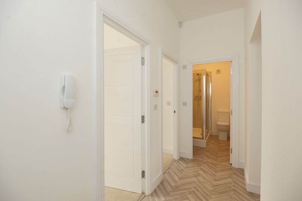 Additional image 14 of 2 bed flat for saleGratton Place, Chesterfield S41
