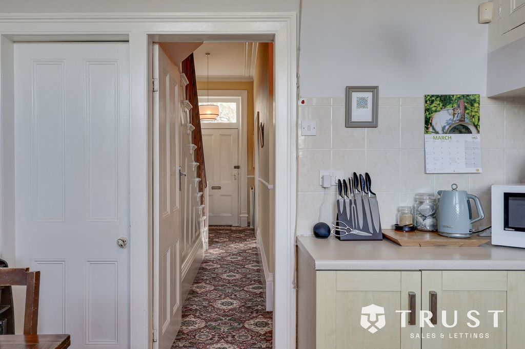 Additional image 14 of 4 bed terraced house for saleGrosvenor Road, Batley WF17